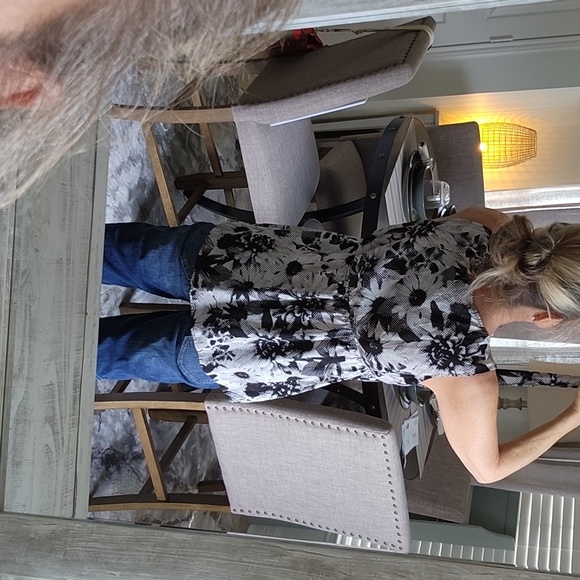 Motherhood 2/$10 - Picture 7 of 7